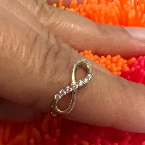 new - Picture 4 of 8